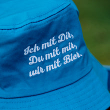 Laden Sie das Bild in den Galerie-Viewer, Fischerhut – „Ich mit Dir. Du mit mir. Wir mit Bier“