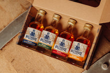 Laden Sie das Bild in den Galerie-Viewer, MALTHOUSE Whisky Tasting Set - 4 Sorten á 5 cl
