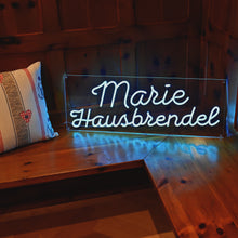 Laden Sie das Bild in den Galerie-Viewer, Marie Leuchtschild